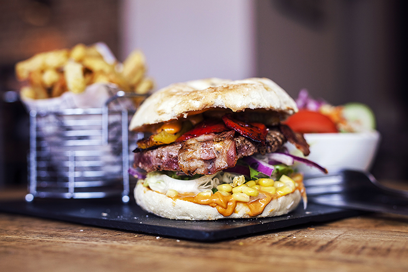 Burger Le Bearbecue